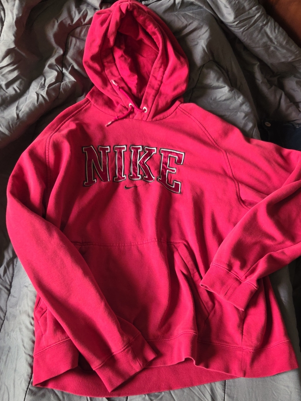 Vintage Nike Men's Red Hoodie with Embroidered Logo